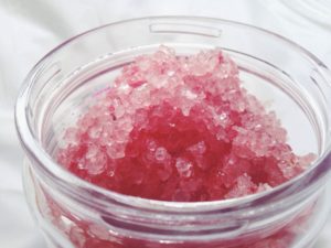 DIY Pink Himalayan Sea Salt and Manuka Honey Scalp Scrub