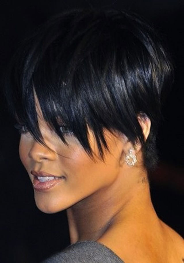 15 Heart-Stopping Looks Featuring Rihanna’s Short Hairstyles