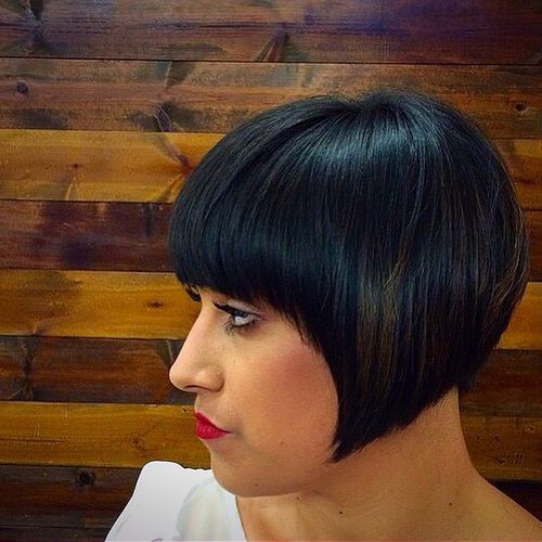 short vintage bob hairstyle with bangs