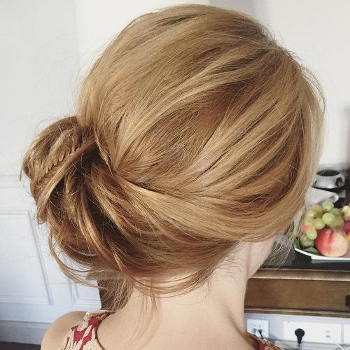 40 Casual and Formal Side Bun Hairstyles for 2021