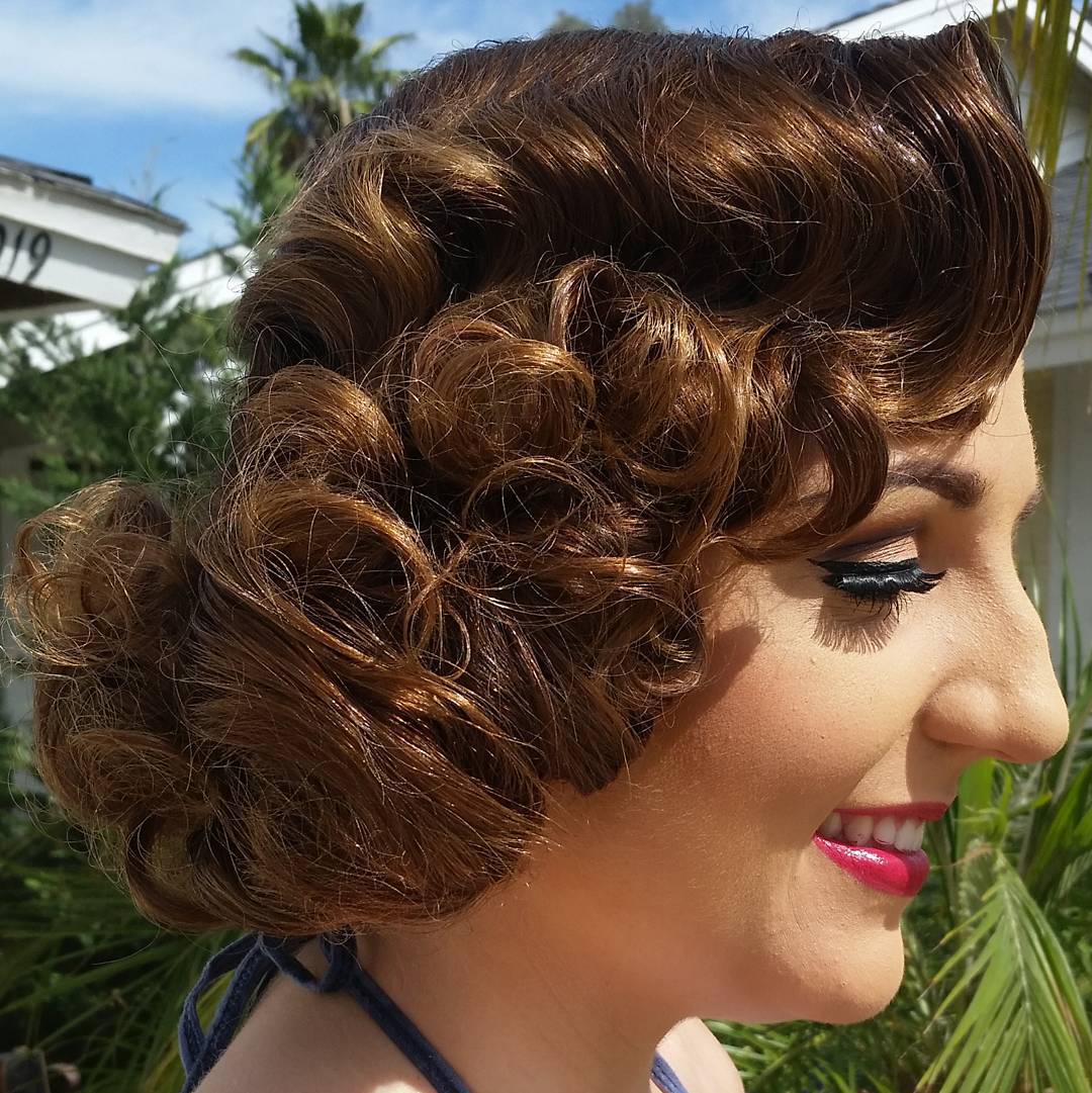Vintage Curly Bob Hairstyle