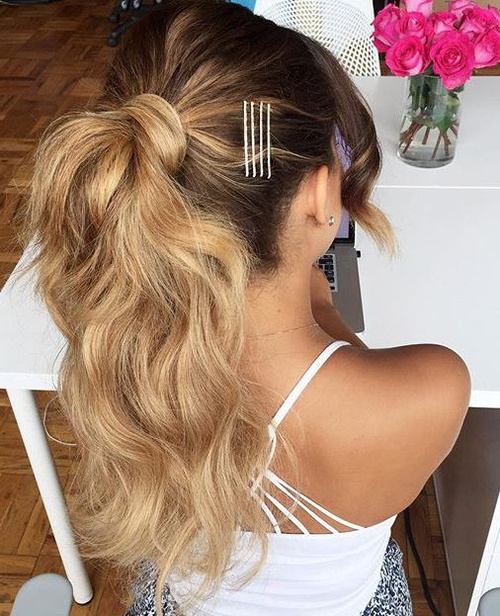 curly pony for ombre hair
