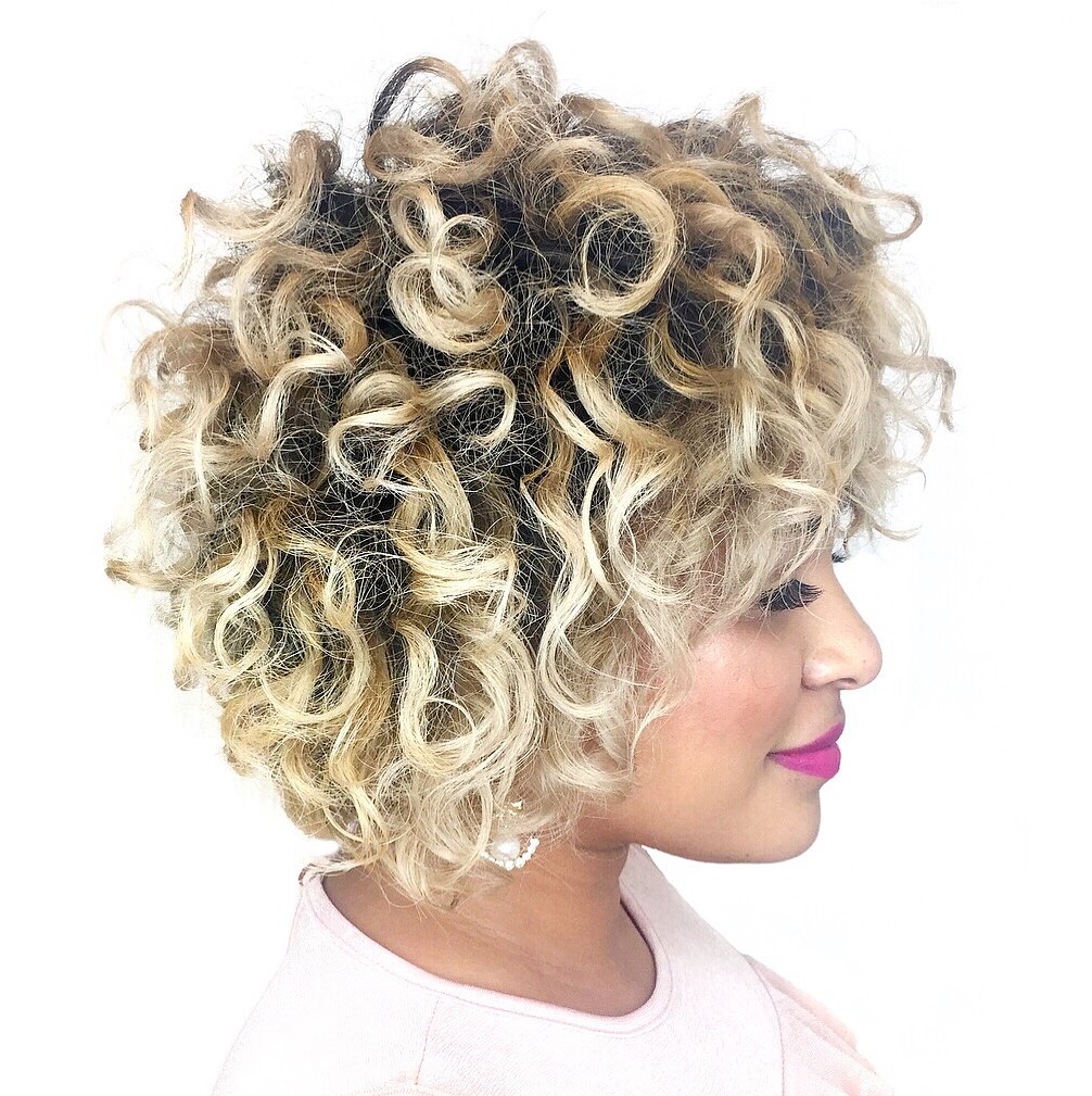 Natural Short Blonde Hairstyle