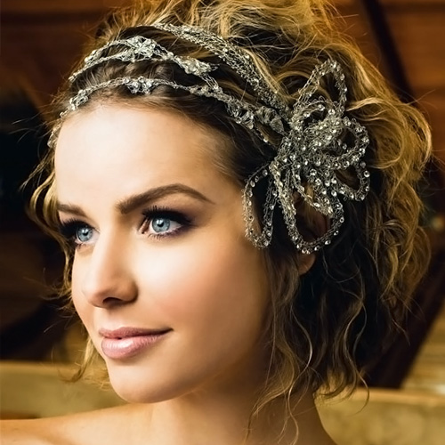 wedding hairstyle for short wavy hair