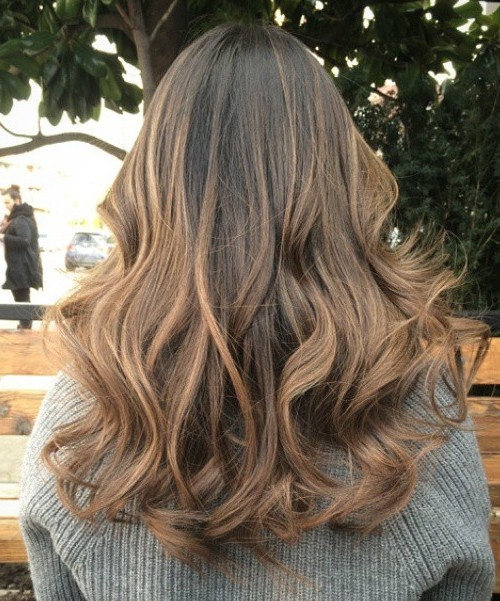 dark brown hair with light brown ombre