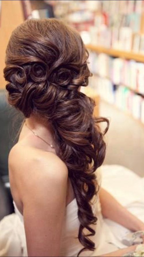Indian wedding curly hairstyle
