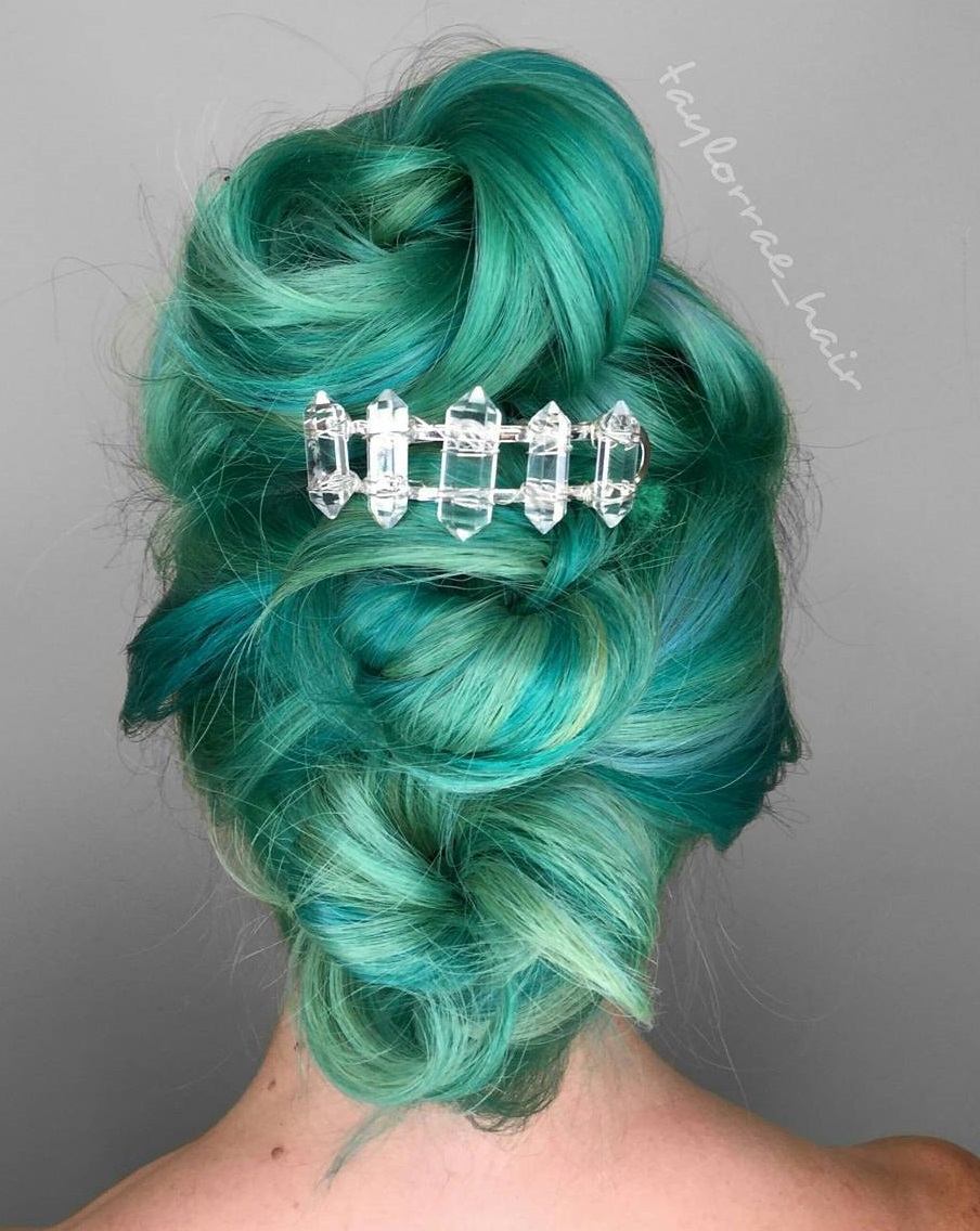 turquoise pastel hair
