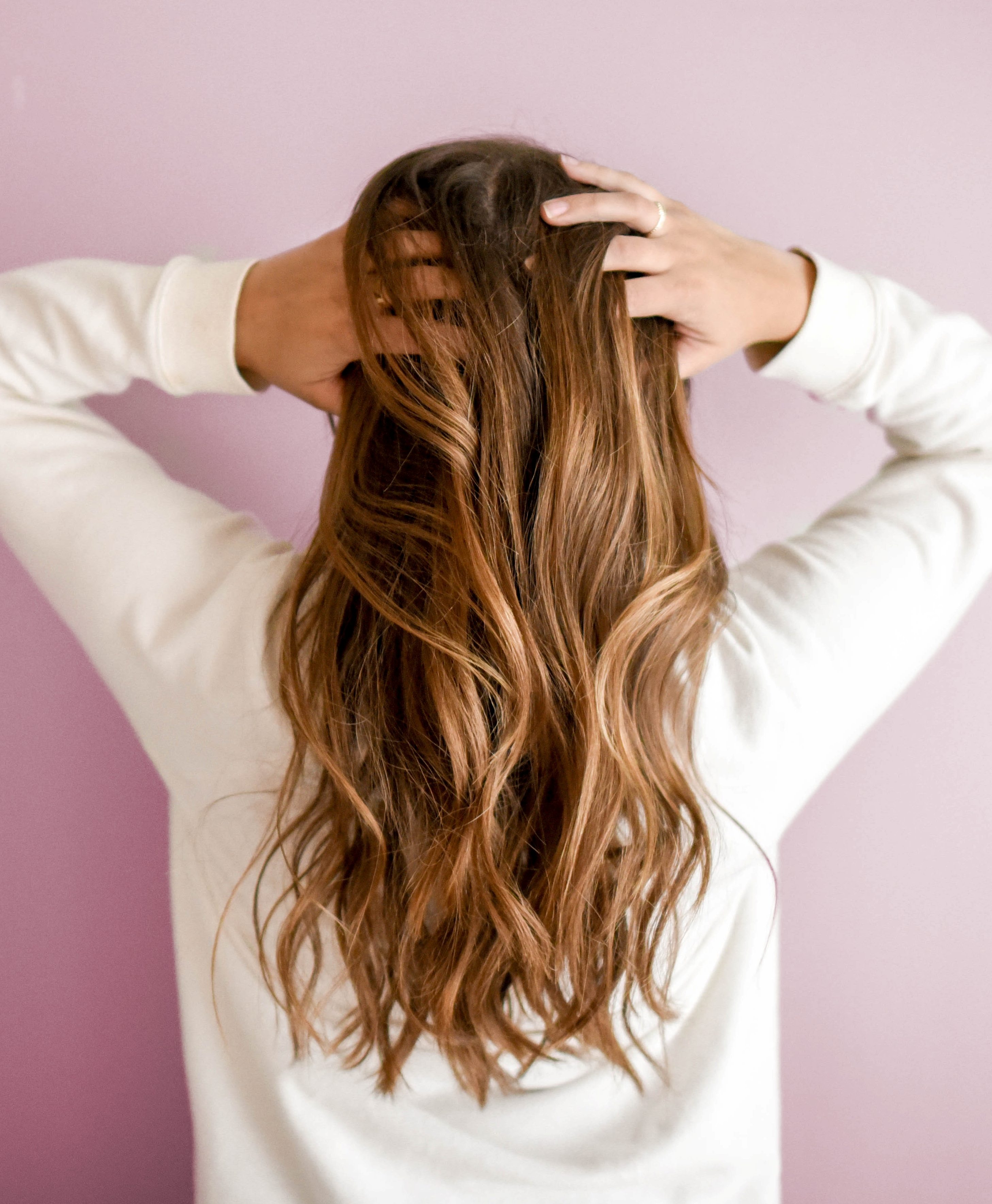 9 Tips to Get Rid of Oily Hair and Scalp with Home Remedies