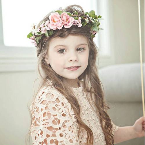 easy girls hairstyle with a floral headband