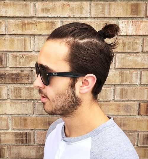top knot men's hairstyle
