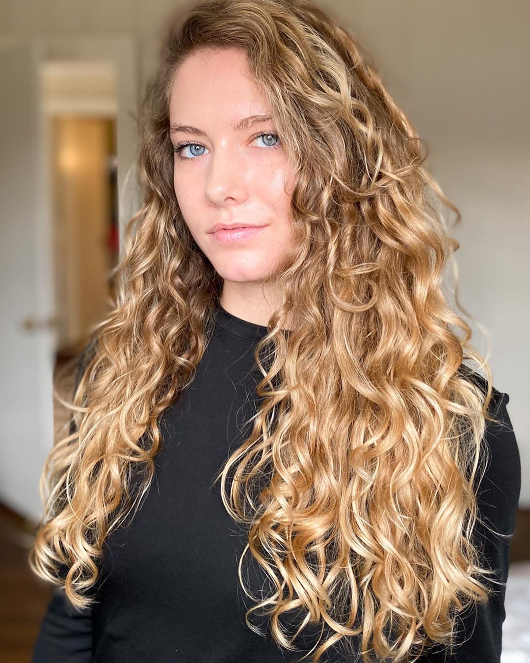 My Modified Curly Girl Method for Wavy Hair in 12 Simple Steps
