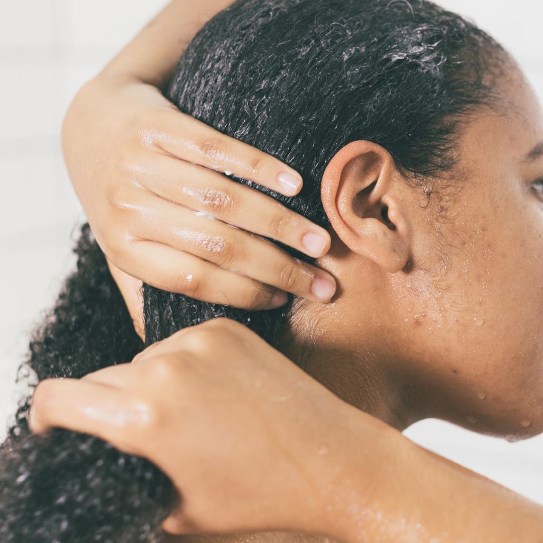 How to Use Hair Conditioner, According to Your Hair Type