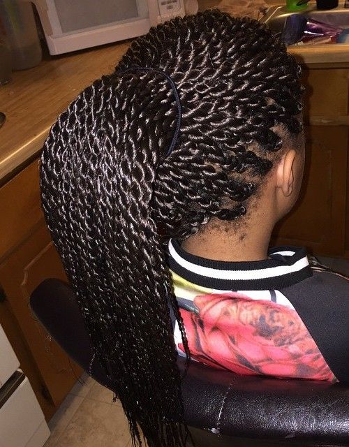 ponytail for Senegalese twists