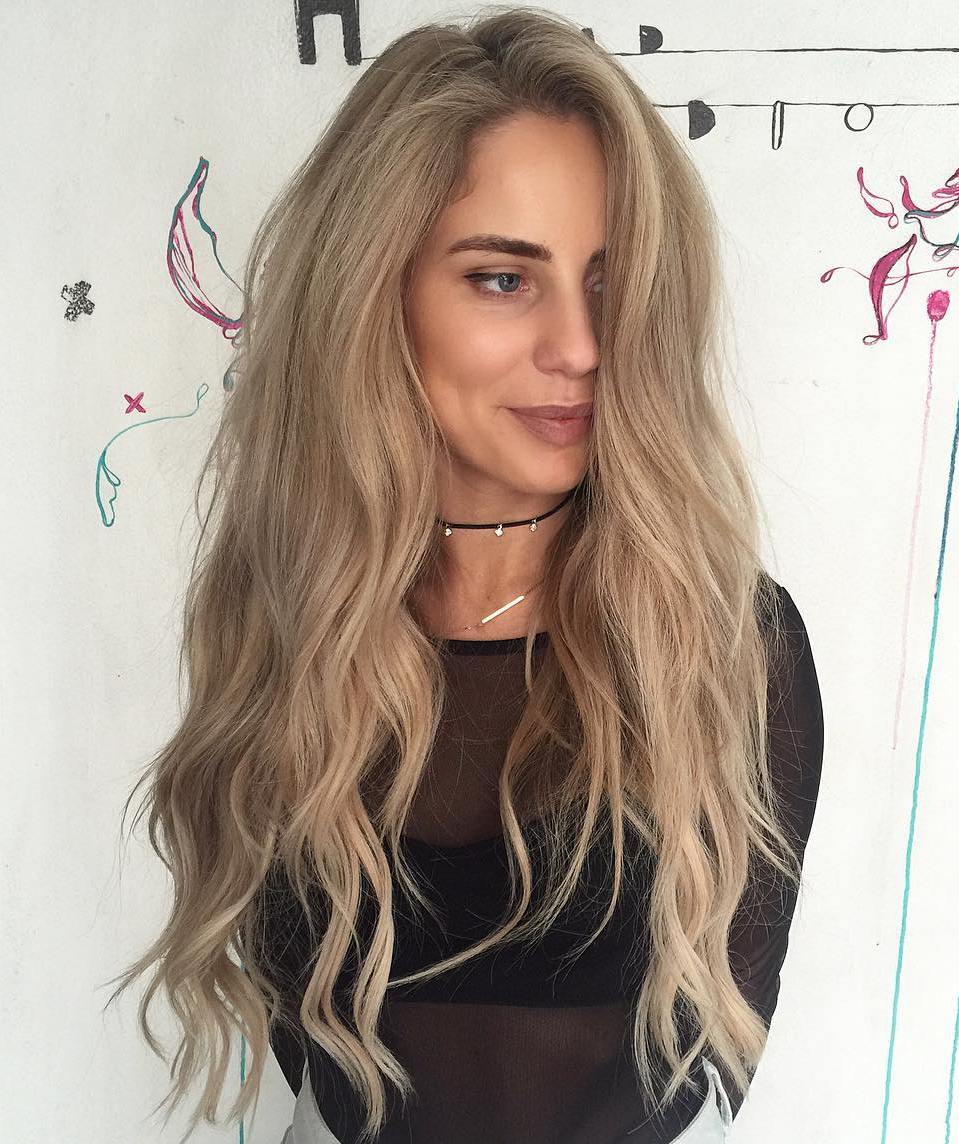 Ash Blonde Wavy Hairstyle For Long Hair