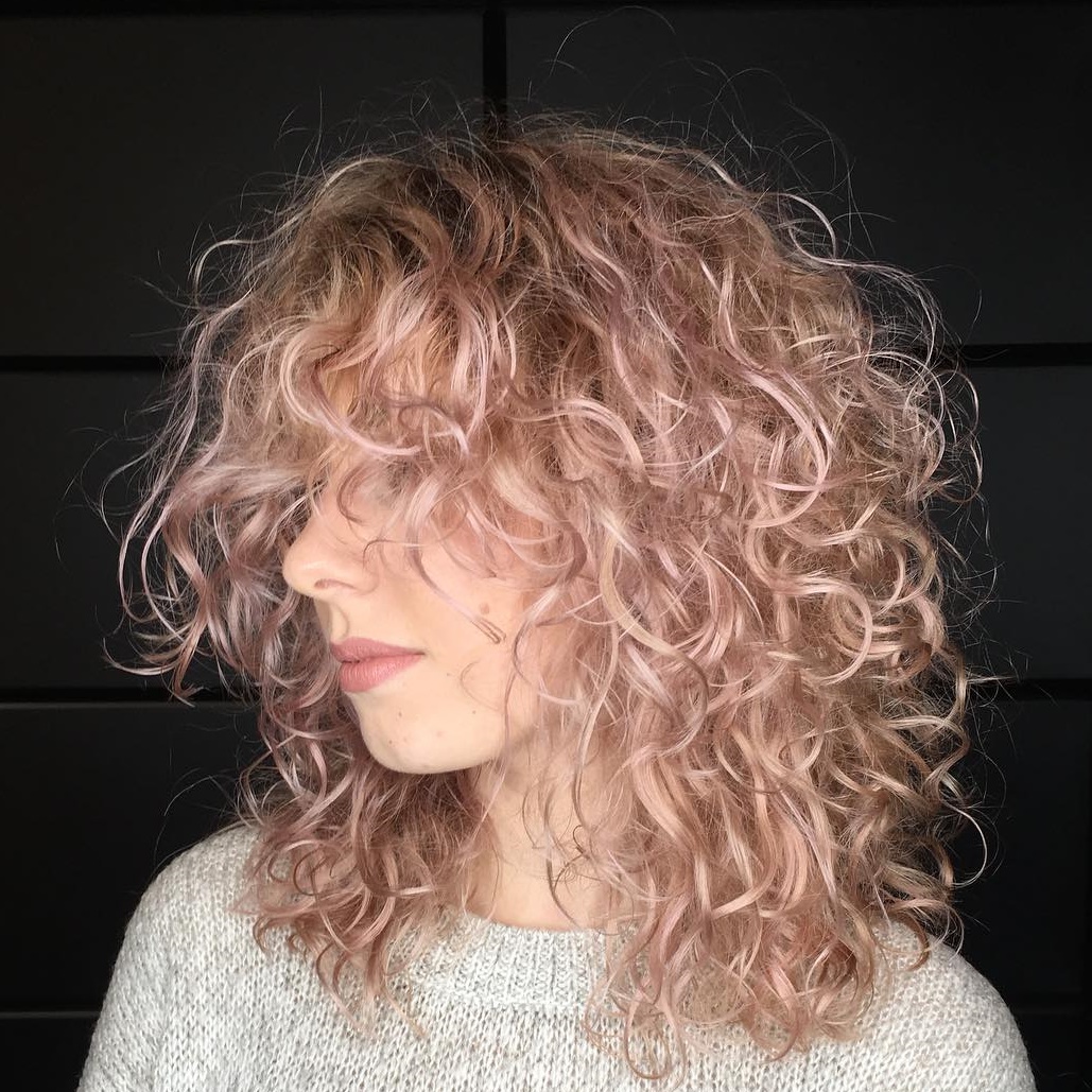 Medium Layered Hairstyle for Fine Curly Hair