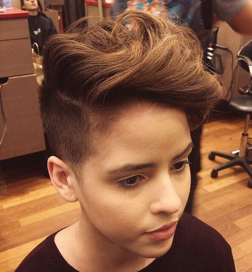 short hairstyle with undercut for teen girls