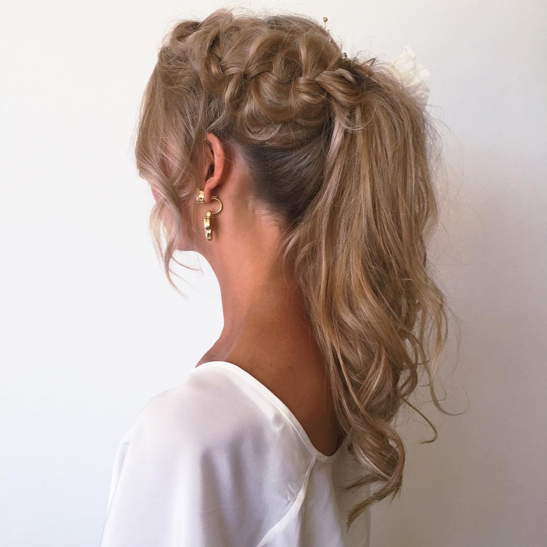 Messy Ponytail With A Side Braid