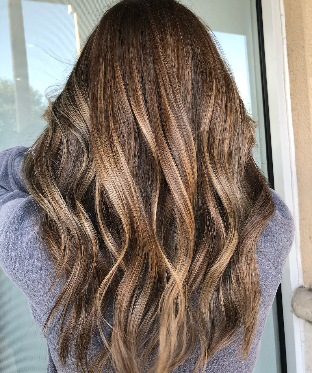 Brown Hair With Warm-Toned Shiny Highlights