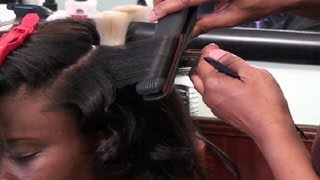 Loose Curls For Medium-Length Hair : Curly Hair Tutorials