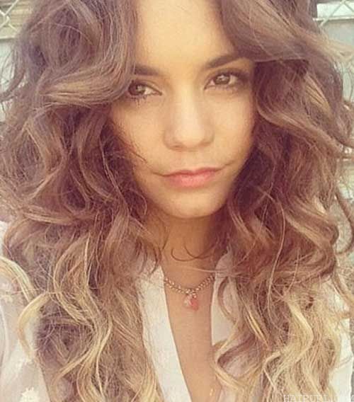Long Curly Layered Hair Style for girl