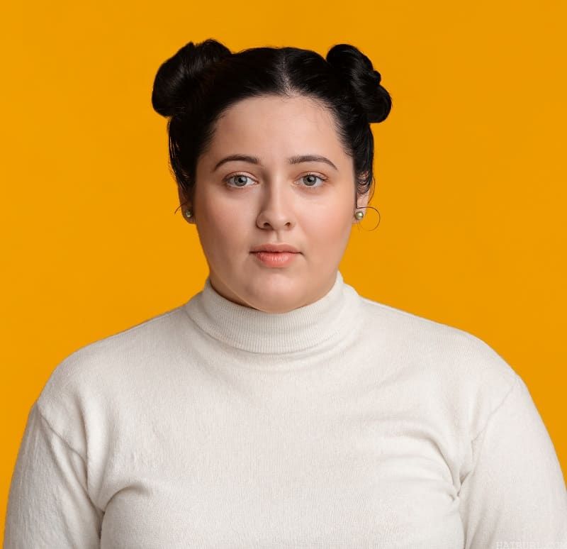 space buns for round faces