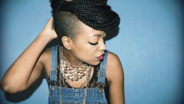 10 Eccentric Box Braid Hairstyles with Shaved Sides