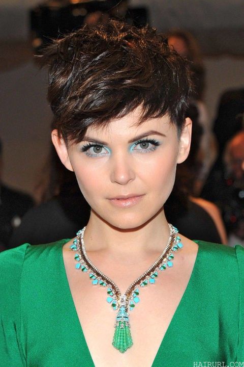 hairstyle with thick pixie cut