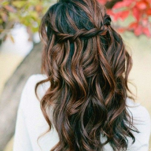 Brown Hairstyles With Caramel Highlights 22