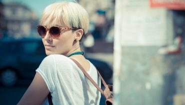 11 Superb Short Platinum Blonde Hairstyles for Women