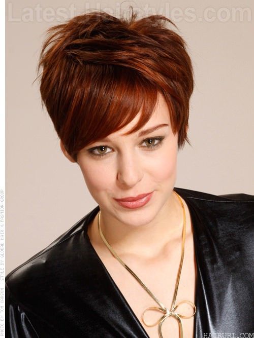 Short Haircuts for Women With Round Faces 25