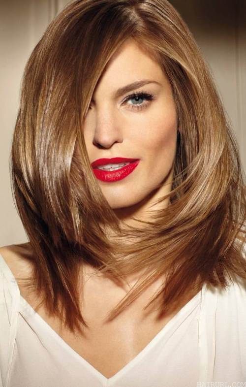 Shoulder Length Wavy hairstyle for women 