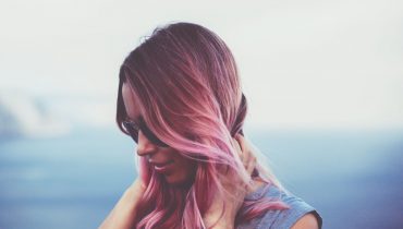 5 Superb Black Hairstyles with Pink Highlights to Explore