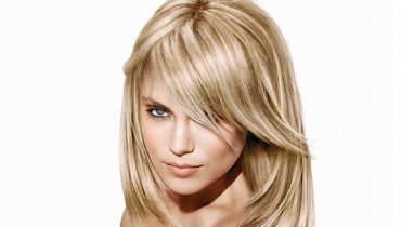 25 Lustrous Blonde Hairstyles for Medium Length Hair