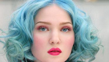 6 Reasons People Are Coloring Their Hair Pastel Blue