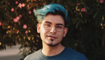 12 Blue Hairstyles for Men (2021 Hottest Trends)