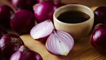The Benefits of Onion Juice for Hair Growth