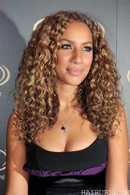 brown curly perming hairstyle for women