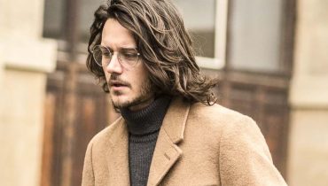20 Handsome Long Wavy Hairstyles for Men