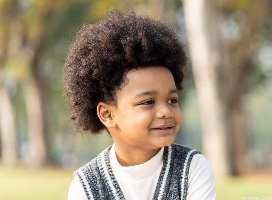 curly hairstyle for little boys