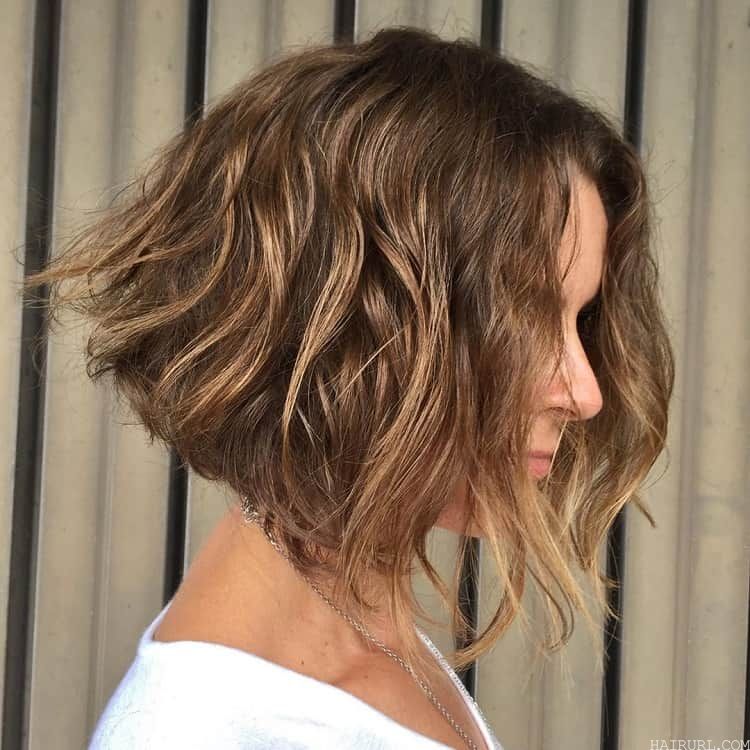 messy graduated bob hairstyle