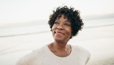 12 Trendy Short Hairstyles for Black Women Over 50
