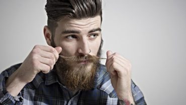 How to Grow & Maintain Beard Like A Pro
