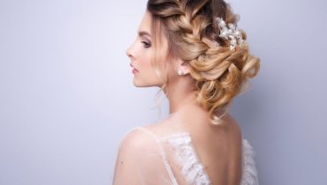 5 With-It Boho Wedding Hairstyles for Real Beauties