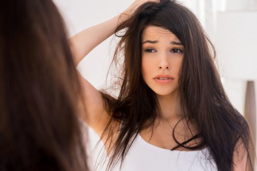 Find out how to tell if your hair is healthy by examining your hair.