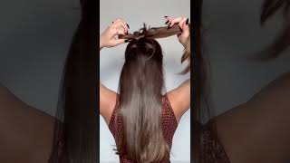 Half Up Claw Clip Hairstyle #Hairstyles #Hairtutorial