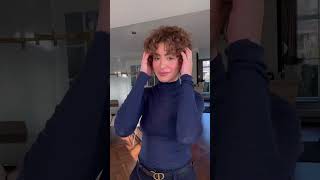 3 Curly Hairstyles With A Turtleneck